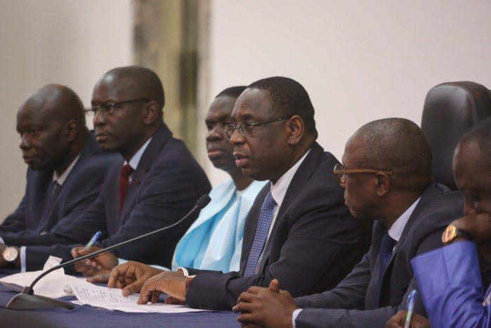 Rencontre avec les Étudiants au Palais : Le Discours du président Macky Sall Rencontre avec les Étudiants au Palais : Le Discours du président Macky Sall