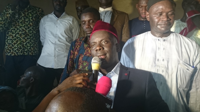 El Hadj Malick Gakou : « Le ministre de l'économie et des finances dit que les caisses de l'État sont remplies... Alors l'État n'a qu'à payer ses dettes » El Hadj Malick Gakou : « Le ministre de l'économie et des finances dit que les caisses de l'État sont remplies... Alors l'État n'a qu'à payer ses dettes »