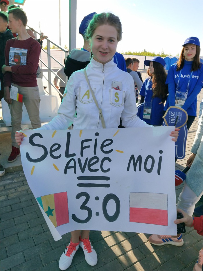 Evita, 15 ans, prédit une victoire des Lions, en échange de selfies ! Evita, 15 ans, prédit une victoire des Lions, en échange de selfies !