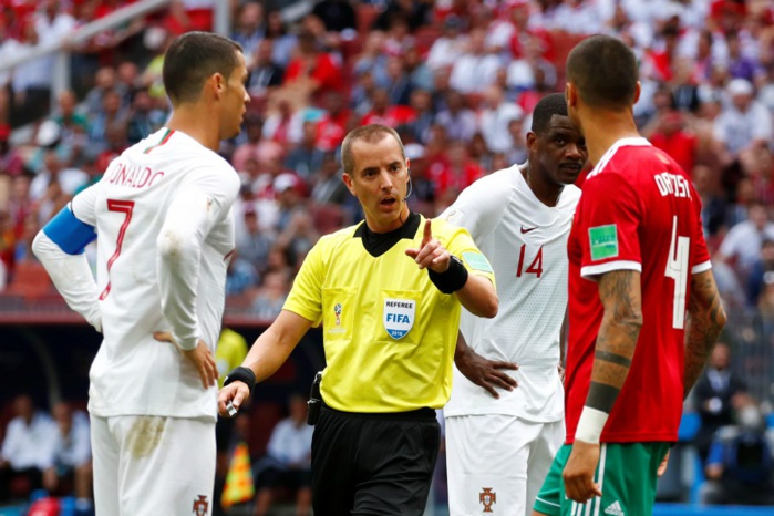 PORTUGAL/MAROC : L'arbitre aurait demandé son maillot à Cristiano Ronaldo, la FIFA dément
