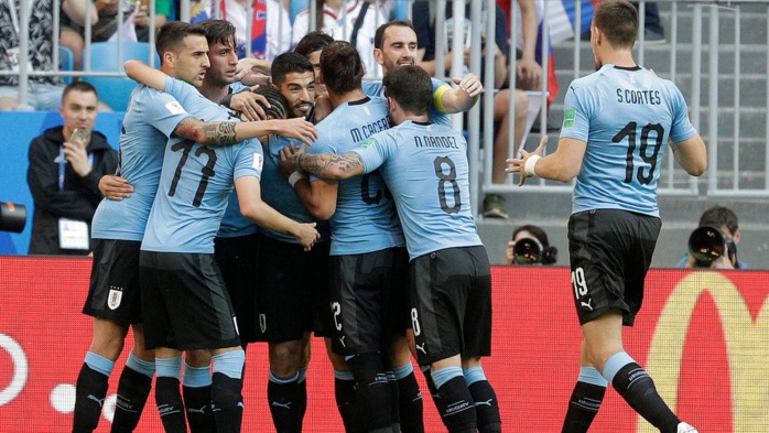 COUPE DU MONDE : Uruguay bat la Russie (3-0) et termine première du groupe A COUPE DU MONDE : Uruguay bat la Russie (3-0) et termine première du groupe A