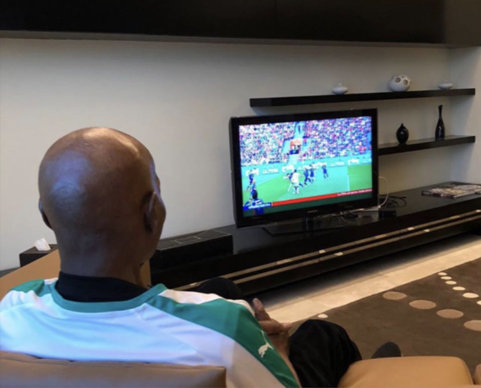 En regardant le march Sénégal/Japon : Le Président Abdoulaye Wade envoie un message aux Lions