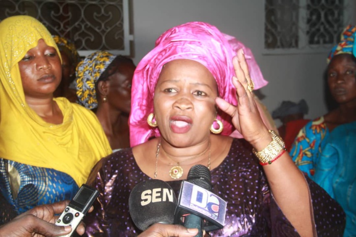 APR DE TOUBA - Sokhna Daba Touré accuse l'opposition de plaider à Touba la violence qu'elle compte provoquer d'ici à 2019 APR DE TOUBA - Sokhna Daba Touré accuse l'opposition de plaider à Touba la violence qu'elle compte provoquer d'ici à 2019