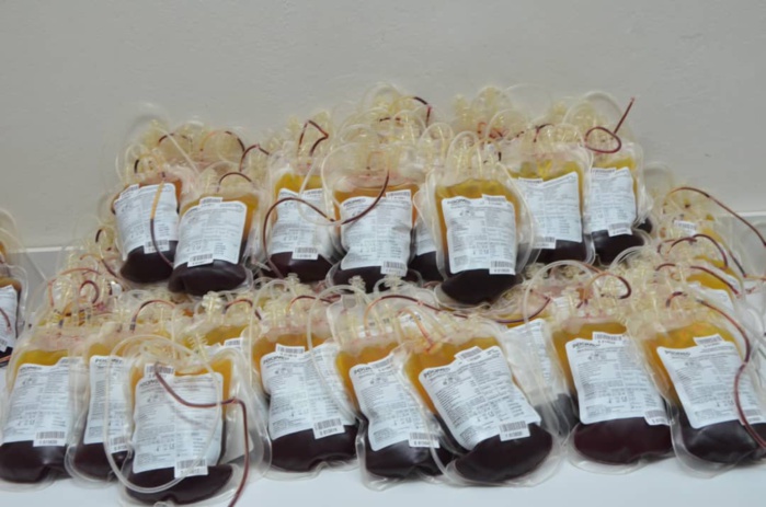 CNTS : Abdoulaye Diouf se réjouit du stock suffisant des poches de sang