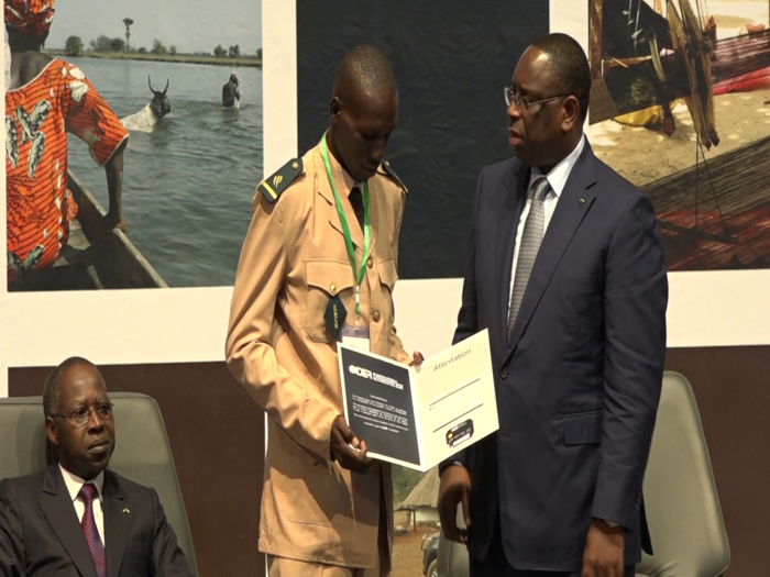 Délégation générale à l'entreprenariat rapide : Les images de la cérémonie de remise des 10 milliards aux premiers bénéficiaires au CICAD