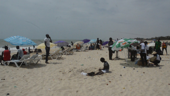 Fête du 15 août 2017 à Saint-Louis : La plage de l'hydrobase prise d’assaut par les fêtards Fête du 15 août 2017 à Saint-Louis : La plage de l'hydrobase prise d’assaut par les fêtards