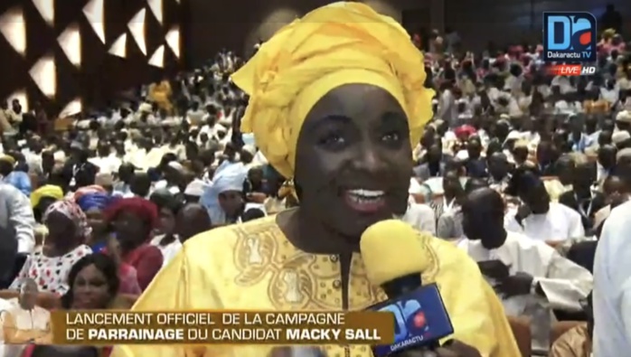 Mimi Touré raille l’opposition : « Thow li ci media yi, gagni amoul base la »