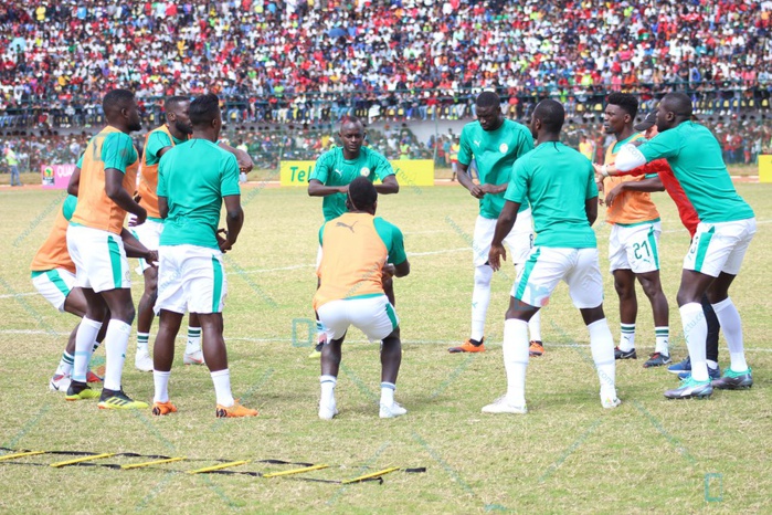 Les Lions en 4-4-2 avec Alfred Gomis dans les buts face au Madagascar Les Lions en 4-4-2 avec Alfred Gomis dans les buts face au Madagascar