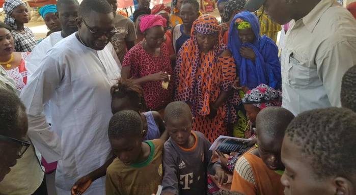 DAROU- MOUKHTY - Ibrahima Sall prêche pour Macky chez les chefs religieux et commerçants du Ndiambour DAROU- MOUKHTY - Ibrahima Sall prêche pour Macky chez les chefs religieux et commerçants du Ndiambour