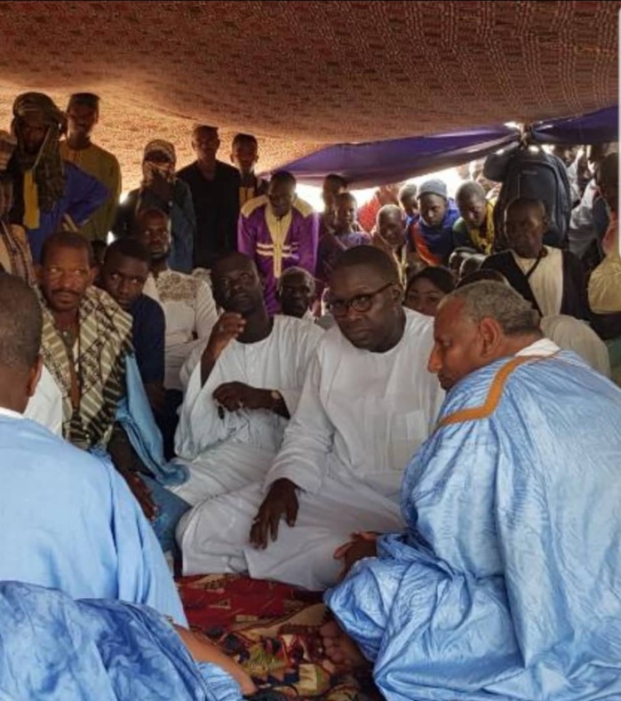 DAROU- MOUKHTY - Ibrahima Sall prêche pour Macky chez les chefs religieux et commerçants du Ndiambour DAROU- MOUKHTY - Ibrahima Sall prêche pour Macky chez les chefs religieux et commerçants du Ndiambour