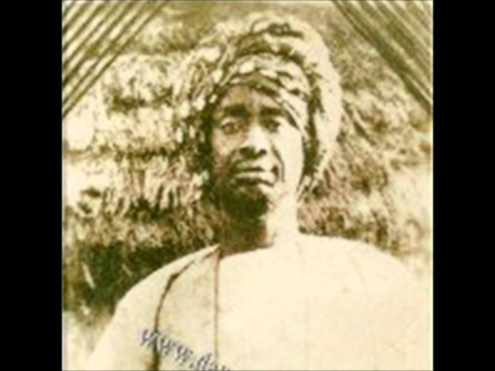 DAROU KHOUDOSS 2018- Touba se rappelle, ce samedi,  du transfèrement de Serigne Touba pour son repos éternel, de Diourbel à Touba par Serigne Modou Moustapha