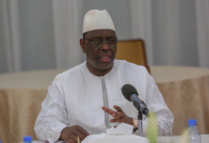 Palais : L'Ofnac a remis son rapport d’activités 2016 au Président Macky Sall Palais : L'Ofnac a remis son rapport d’activités 2016 au Président Macky Sall