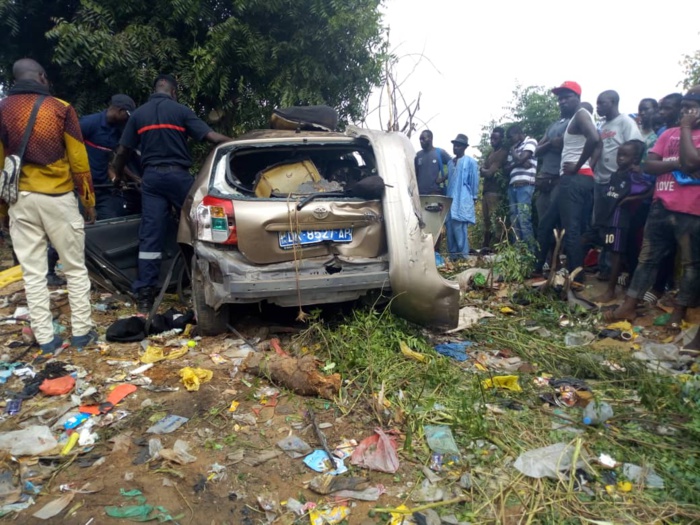 Sébikhotane : Collision entre un camion et un véhicule particulier