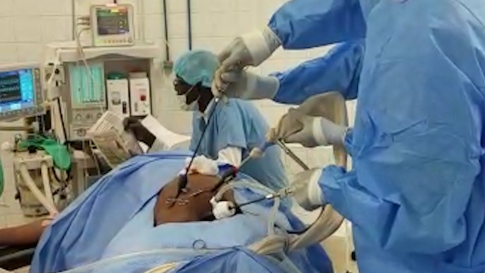 Intervention chirurgicale : l’Hôpital Régional de Saint-Louis réussit la première opération de cœlioscopie Intervention chirurgicale : l’Hôpital Régional de Saint-Louis réussit la première opération de cœlioscopie