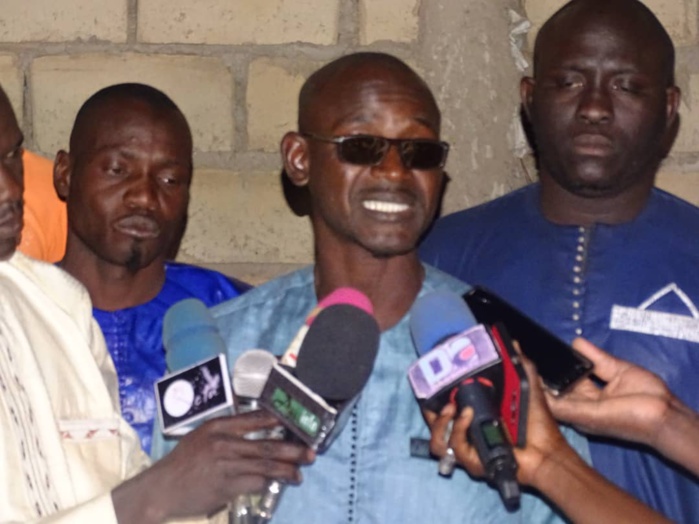 TOUBA- ' Le Mouvement Anti-Gouvernance Sombre et Tortueuse' (MAG-SOT) est né et compte combattre le candidat Macky Sall TOUBA- ' Le Mouvement Anti-Gouvernance Sombre et Tortueuse' (MAG-SOT) est né et compte combattre le candidat Macky Sall