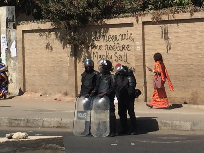 Marche de l'opposition : Les principales artères quadrillées (Photos) Marche de l'opposition : Les principales artères quadrillées (Photos)