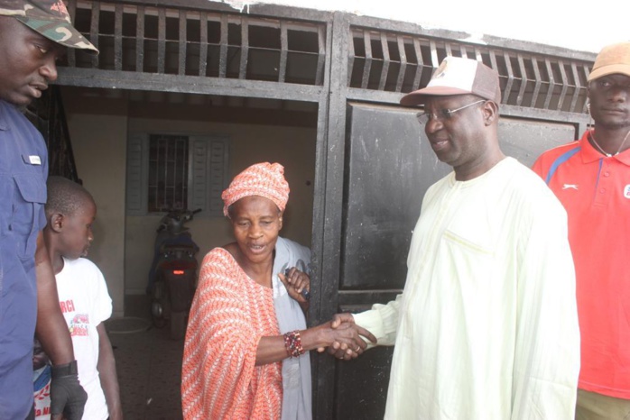 Présidentielle 2019 / BBY Mbao : Abdou Karim Sall dans les quartiers de la Zac de Mbao pour la réélection du Président Macky SALL (Images) Présidentielle 2019 / BBY Mbao : Abdou Karim Sall dans les quartiers de la Zac de Mbao pour la réélection du Président Macky SALL (Images)