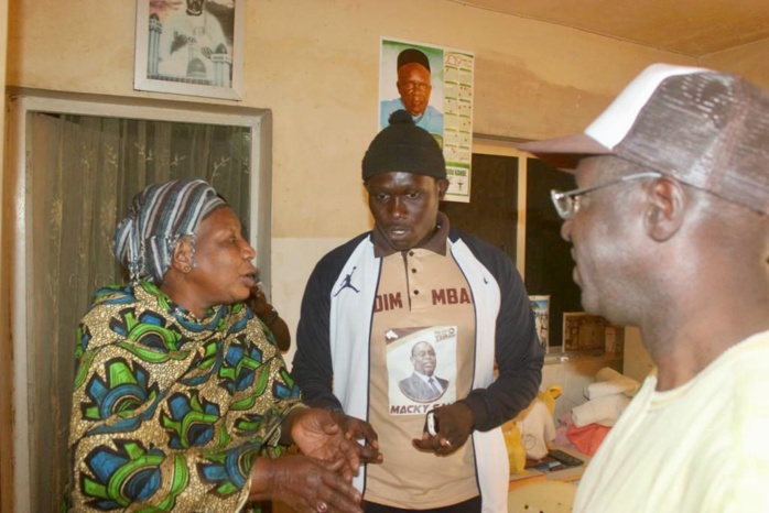 Présidentielle 2019 / BBY Mbao : Abdou Karim Sall dans les quartiers de la Zac de Mbao pour la réélection du Président Macky SALL (Images) Présidentielle 2019 / BBY Mbao : Abdou Karim Sall dans les quartiers de la Zac de Mbao pour la réélection du Président Macky SALL (Images)