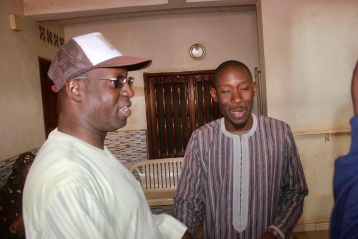Présidentielle 2019 / BBY Mbao : Abdou Karim Sall dans les quartiers de la Zac de Mbao pour la réélection du Président Macky SALL (Images) Présidentielle 2019 / BBY Mbao : Abdou Karim Sall dans les quartiers de la Zac de Mbao pour la réélection du Président Macky SALL (Images)