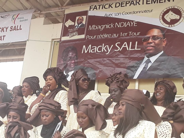 Accueil du candidat : Mbagnick Ndiaye, coordonnateur de la coalition Benno Book Yaakaar départementale de Fatick remercie la population Accueil du candidat : Mbagnick Ndiaye, coordonnateur de la coalition Benno Book Yaakaar départementale de Fatick remercie la population