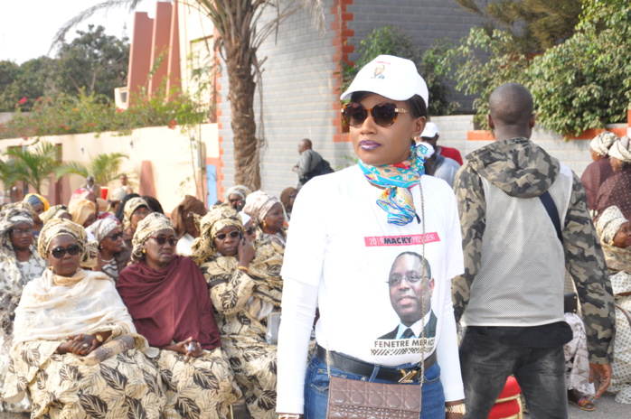 (Images ) Meeting de soutien des voisins de Pr Macky Sall à Fenêtre mermoz sous la houlette de Me Lika Ba