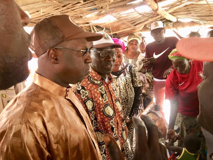 Présidentielle 2019/Mbao : les grands électeurs de petit Mbao derrière Abdou K. Sall pour la victoire au 1er tour de Macky Sall. Présidentielle 2019/Mbao : les grands électeurs de petit Mbao derrière Abdou K. Sall pour la victoire au 1er tour de Macky Sall.