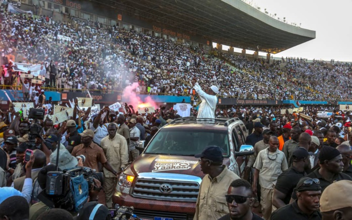 Stade Léopold Sédar Senghor : Le bain de foule de Macky Sall à son meeting de clôture