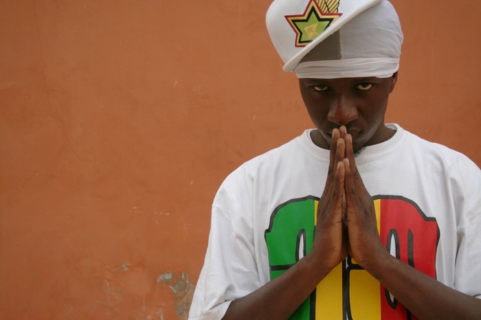 Le rappeur Simon:  "Y en a marre est un mouvement non violent"