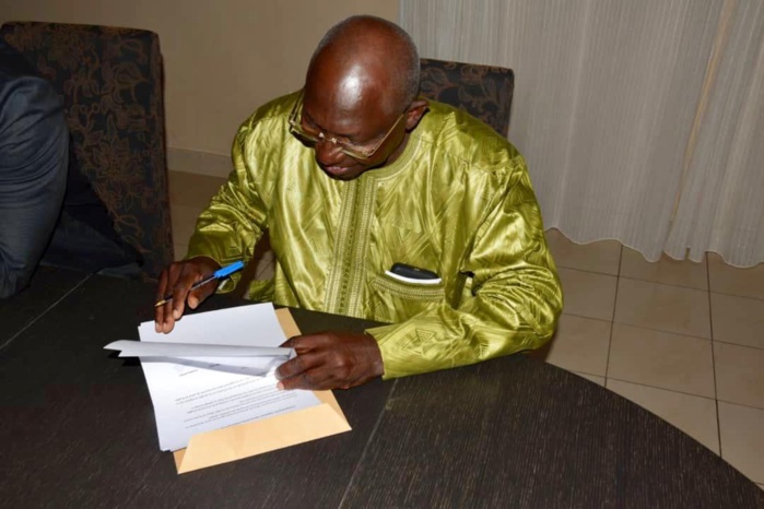 Idrissa Seck au nom des candidats de l’opposition : « Nous rejetons ce résultat commandé par le candidat sortant. Nous ne ferons aucun recours au conseil constitutionnel. » Idrissa Seck au nom des candidats de l’opposition : « Nous rejetons ce résultat commandé par le candidat sortant. Nous ne ferons aucun recours au conseil constitutionnel. »