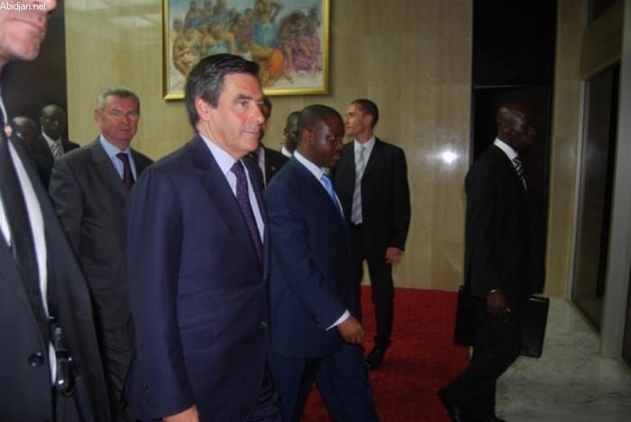 François Fillon à Abidjan, première étape d`une tournée africaine