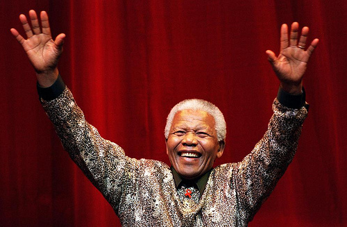 "Beaucoup de leaders africains ne savent pas renoncer comme Mandela" (Yékini).