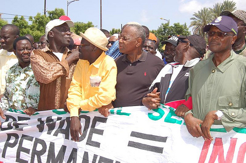 Risques et avantages de la guerre des forces vives contre le régime libéral.