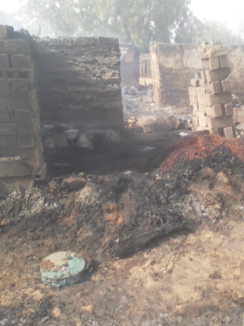 Médina Sabakh : Un grave incendie ravage une maison à Diaglé Omar (Images)
