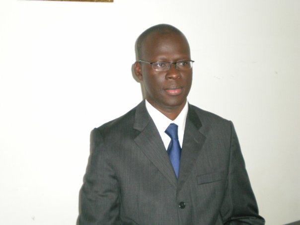 Cheikh Bamba Dièye lance la course vers la présidentielle.