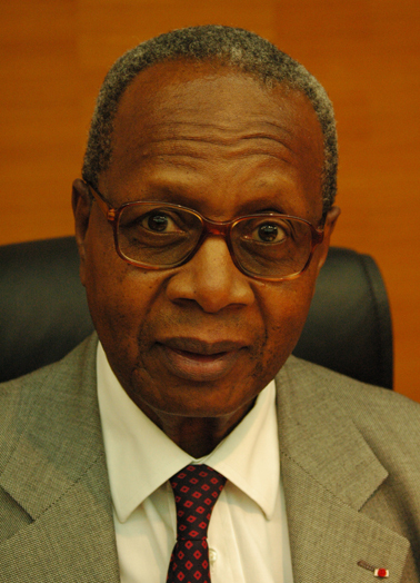 [ AUDIO ] Séminaire du Conseil constitutionnel : Pour gagner le pari de l'indépendance, les 5 sages prêts à passer d'une juridiction politique à une juridiction citoyenne. 