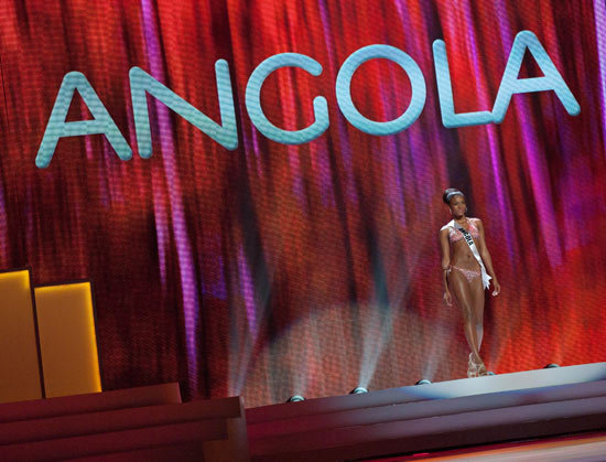 L'Angolaise Leila Lopes couronnée Miss Univers 2011 (VIDEO-PHOTOS) 
