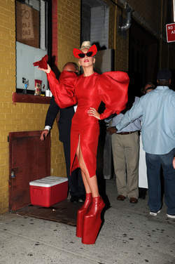 Lady Gaga sans culotte, la tenue qui fait scandale  (PHOTOS)