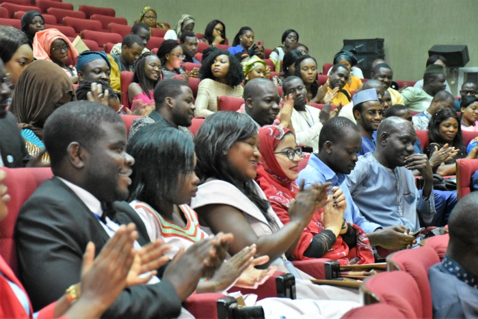 Cérémonie de clôture de la 14e session de formation du CRL Yali Dakar : former de jeunes leaders pour porter tout un continent ! Cérémonie de clôture de la 14e session de formation du CRL Yali Dakar : former de jeunes leaders pour porter tout un continent !