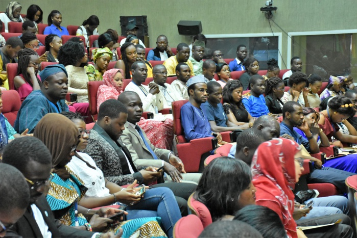 Cérémonie de clôture de la 14e session de formation du CRL Yali Dakar : former de jeunes leaders pour porter tout un continent ! Cérémonie de clôture de la 14e session de formation du CRL Yali Dakar : former de jeunes leaders pour porter tout un continent !