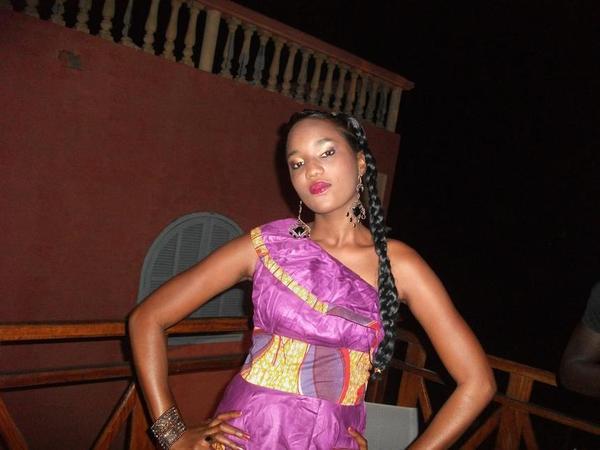 Eva Ndiaye, Miss Saint-Louis révèle à Facedakar : "J'ai abandonné le concours de Miss Sénégal car j'ai été mariée et je suis mère d'un enfant de trois ans".