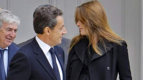 Le père de Sarkozy fait de nouvelles révélations sur Carla Bruni