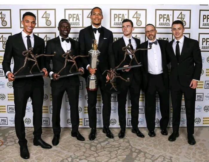 PFA-Awards 2019 : Virgil Van Djik désigné meilleur joueur de la premier League, Sadio Mané dans le onze type repart avec un trophée 