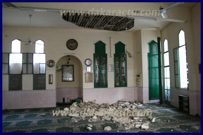 Les images de la mosquée de Lamine Guèye  après l'effondrement d'un pan du toit.