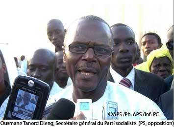 Mbacké : les socialistes désignent Ousmane Tanor Dieng pour "Benno"
