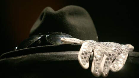 Les chapeaux de Michael Jackson n'ont pas fait recette