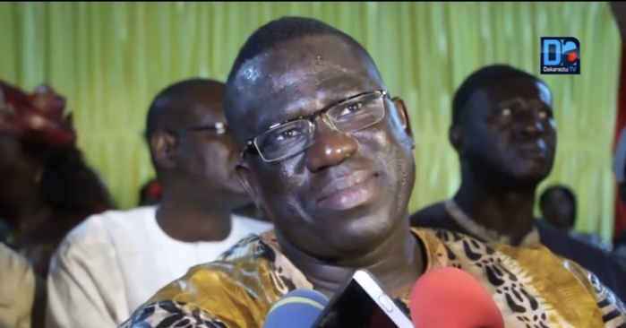 Yekini : « J’ai failli être paralysé. On m’a coupé une partie de mon flanc pour la greffer dans mon genou » Yekini : « J’ai failli être paralysé. On m’a coupé une partie de mon flanc pour la greffer dans mon genou »