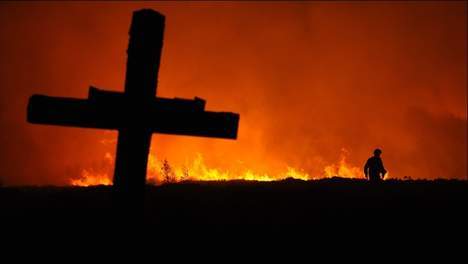 Une jeune Sud-Africaine brûlée vive pour un rituel satanique?