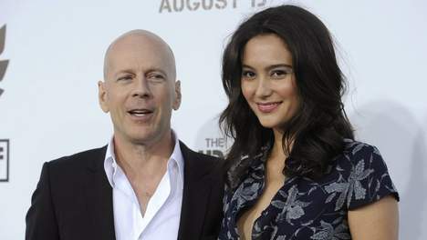 Bruce Willis et son épouse attendent leur premier enfant