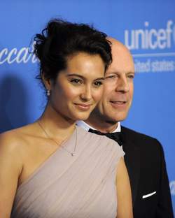 Bruce Willis et son épouse attendent leur premier enfant