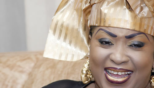 Chapeaux Ndèye Guèye, Déguène Chimère Diallo ou Thiantacounes: tendances en vogue pour la Tabaski